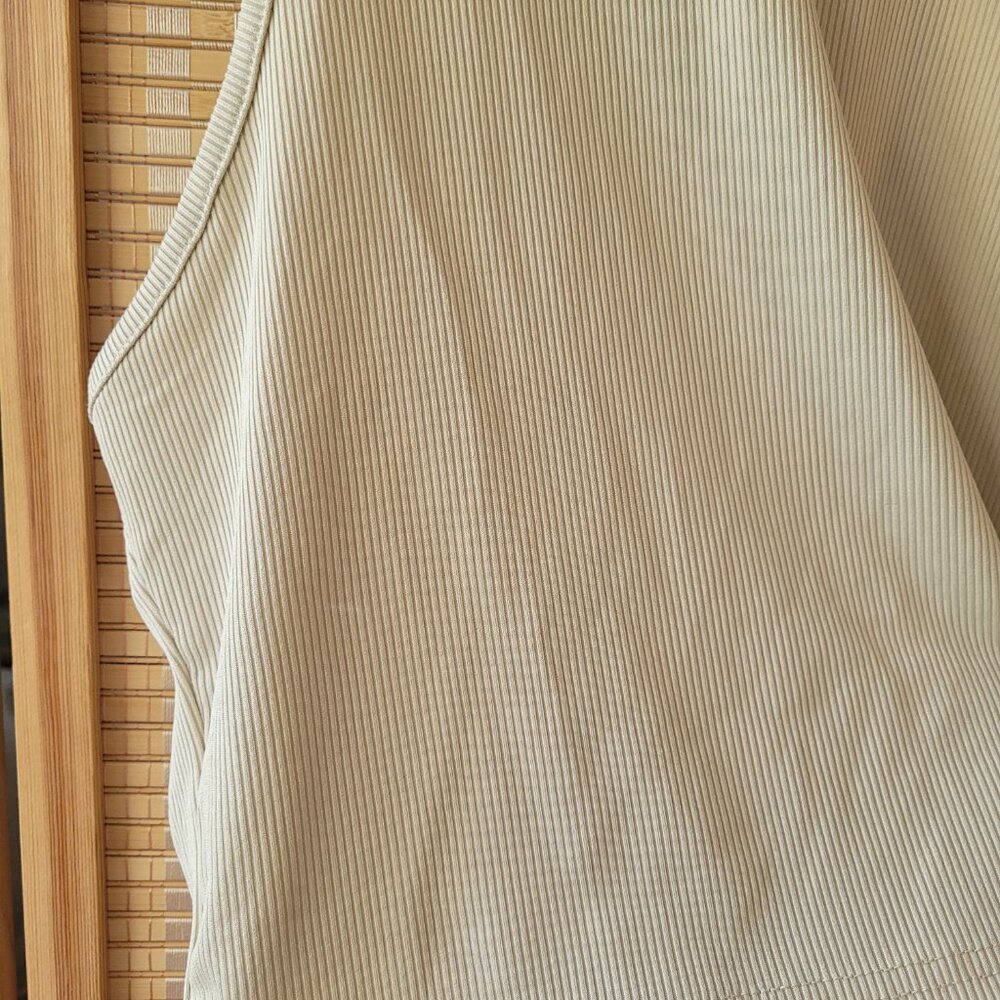 H&M Ribbed Mock Neck Top - Picture 3 of 4